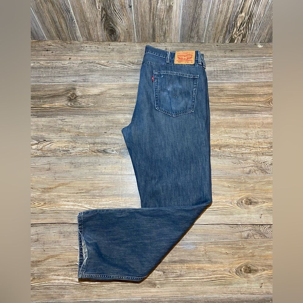 MOVING SALE!! EUC Levi’s Jeans 514 W38 L32 EUC Dark Wash